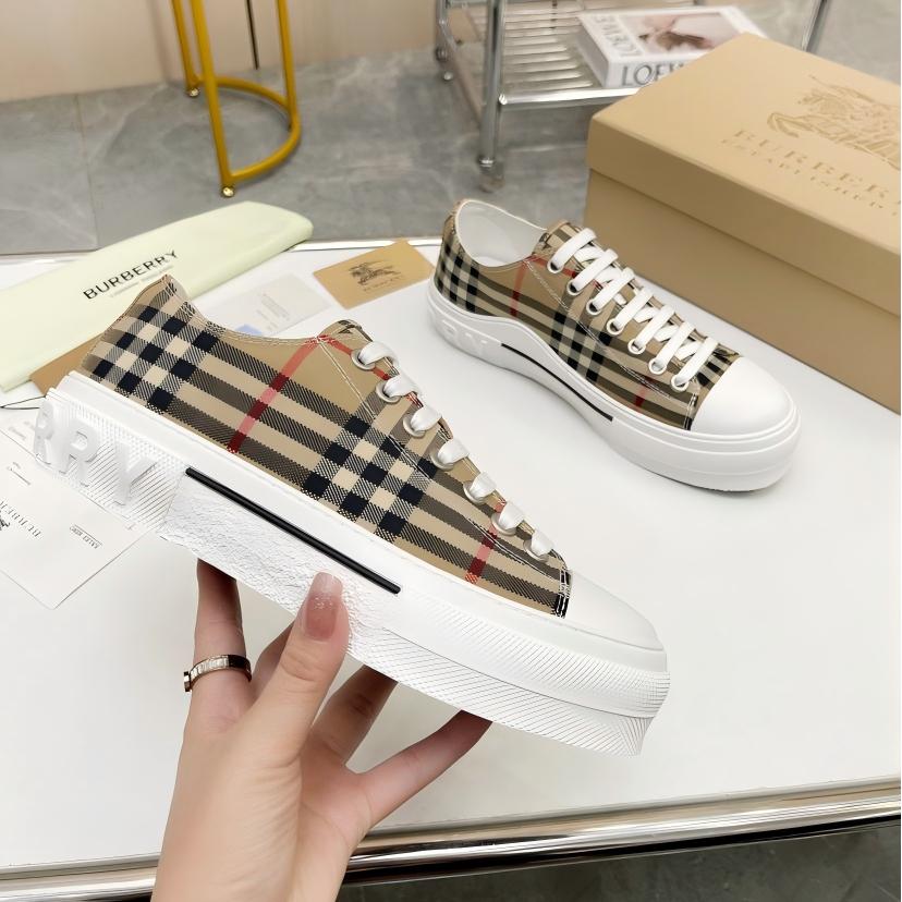 Burberry Sneaker
